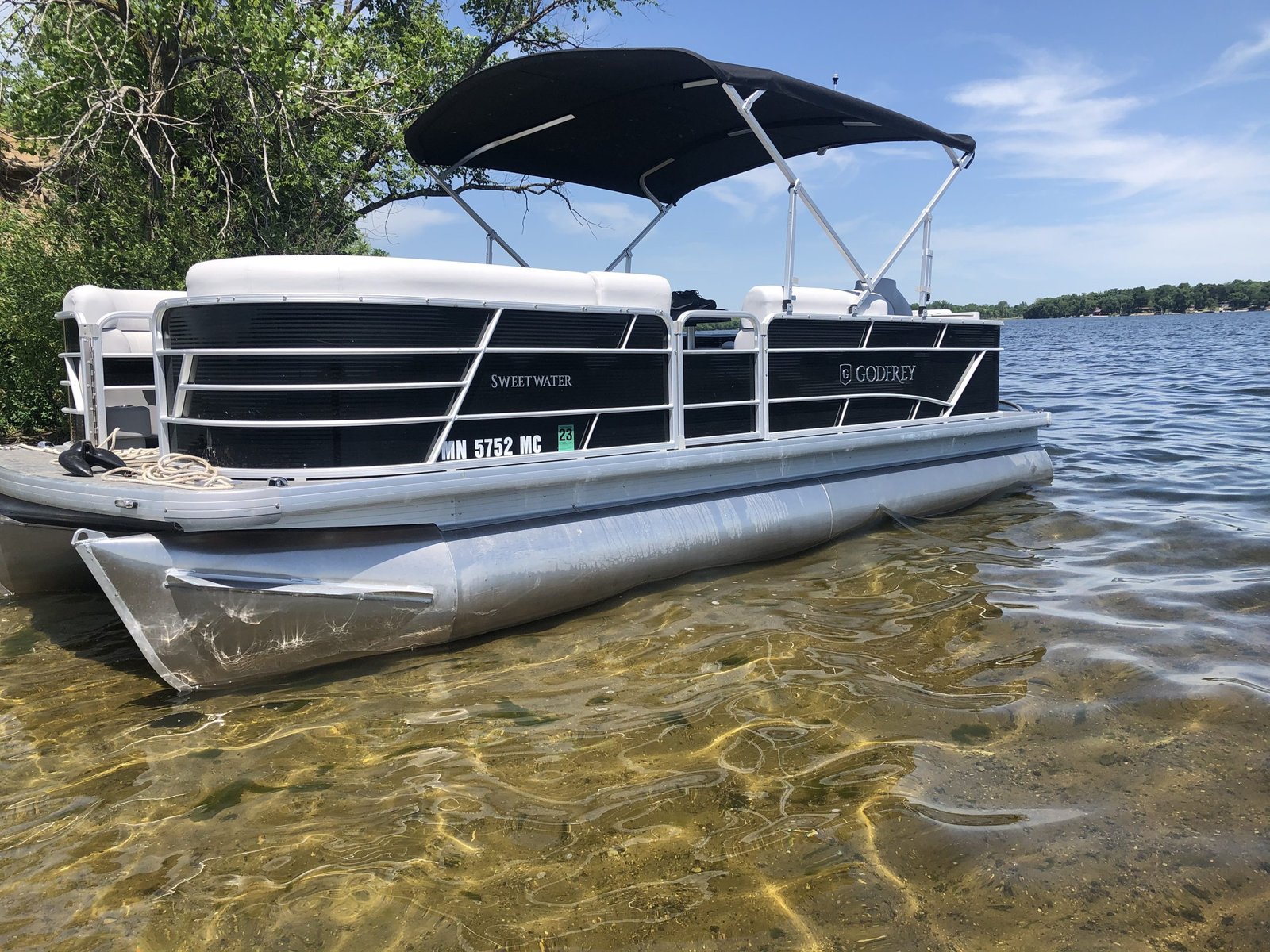 Fish n Leisure - Pontoon 1